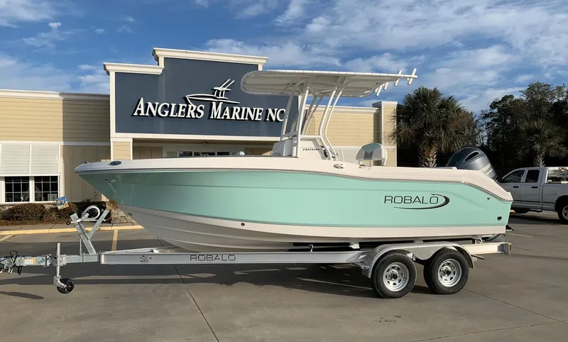 The Image of 2024 Robalo R202 Explorer boat on trailer at Anglers Marine NC. - 0