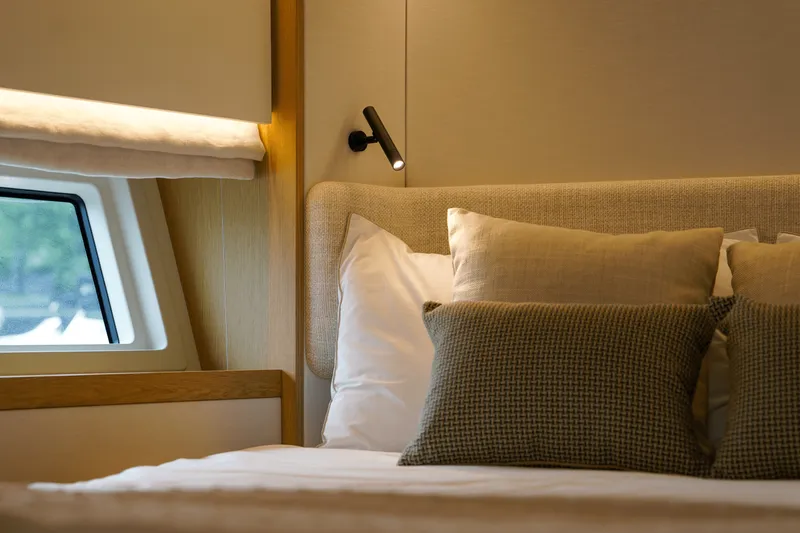 Slide: The Image of Azimut Fly 62 2026 - 28