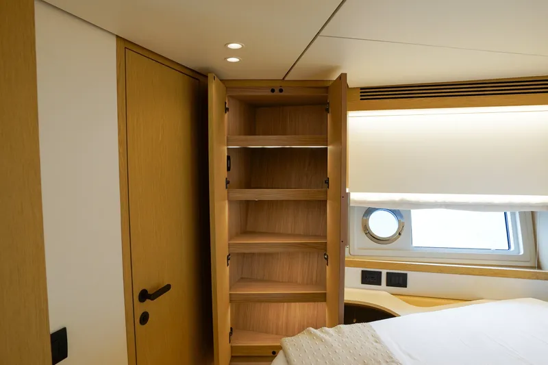 Slide: The Image of Azimut Fly 62 2026 - 46