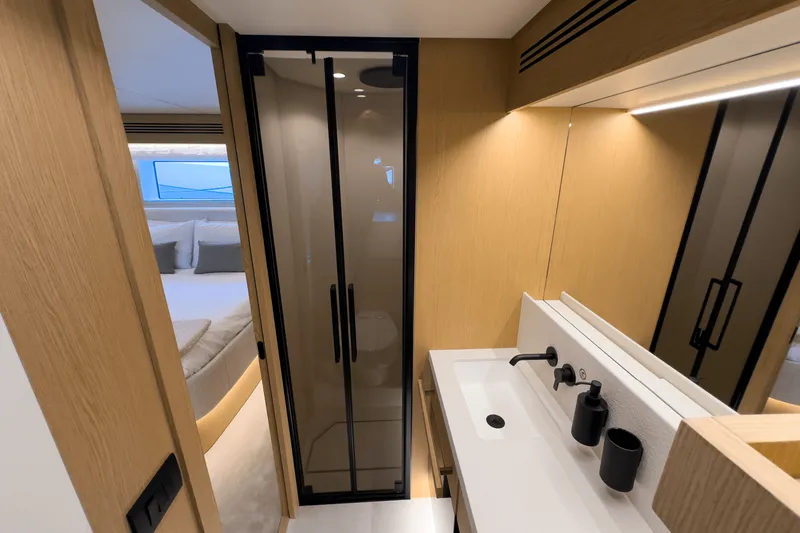 Slide: The Image of Azimut Fly 62 2026 - 55