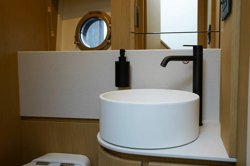 Slide: The Image of Azimut Fly 62 2026 - 61