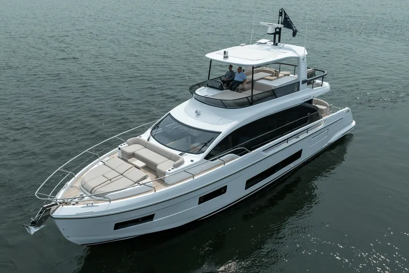 Slide: The Image of Azimut Fly 62 2026 - 82