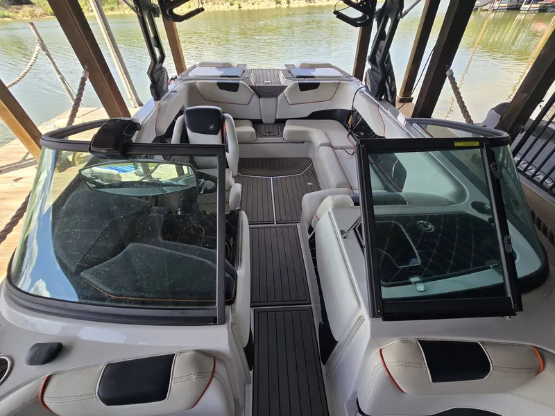 Slide: The Image of Nautique Super Air GS20 2018 - 14
