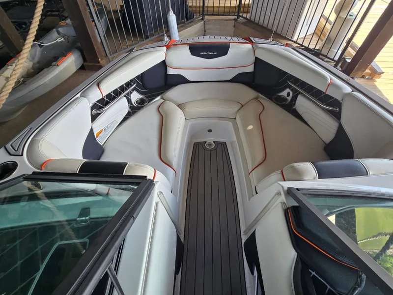 Slide: The Image of Nautique Super Air GS20 2018 - 15