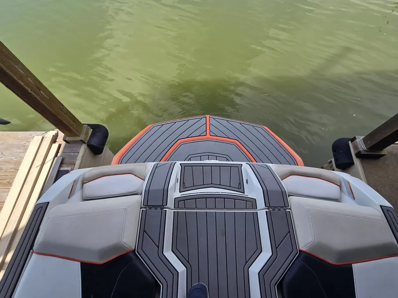 Slide: The Image of Nautique Super Air GS20 2018 - 19