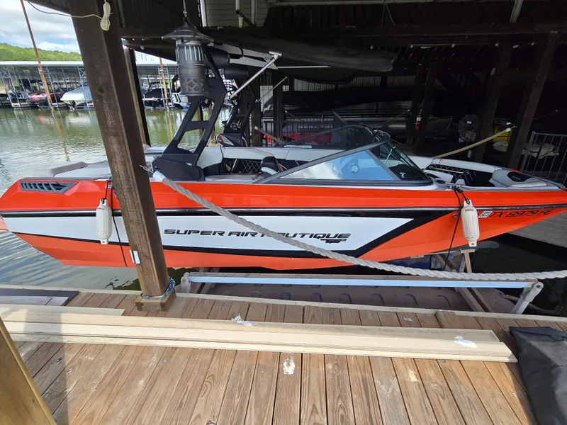 Slide: The Image of Nautique Super Air GS20 2018 - 2