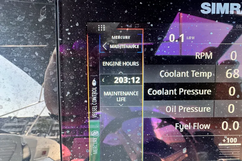 Slide: The Image of Sea Ray 230 SPX-OB 2022 - 11