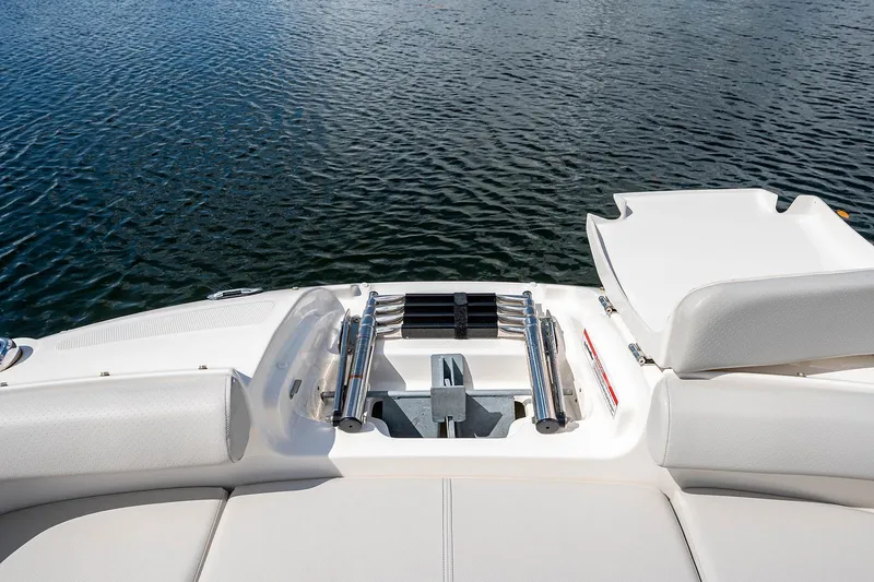 Slide: The Image of 2021 Sea Ray 25 SDX boat swim platform with ladder. - 18