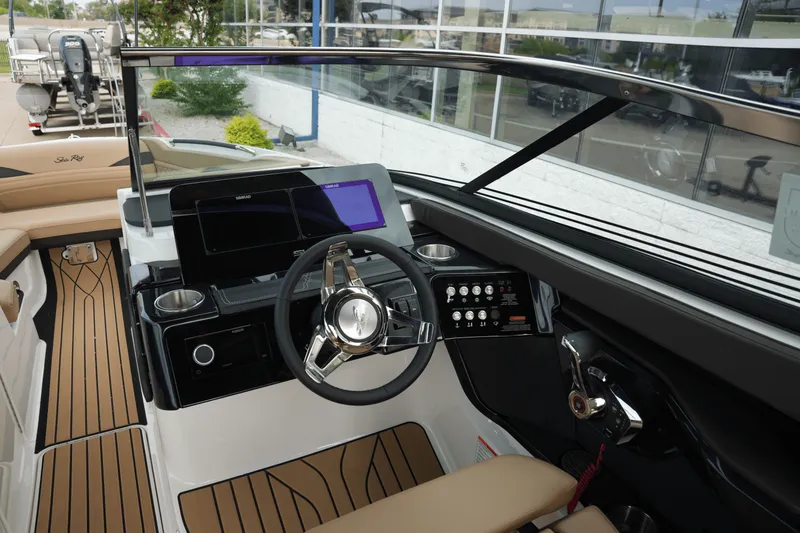 Slide: The Image of Sea Ray SLX 260 Surf 2026 - 15