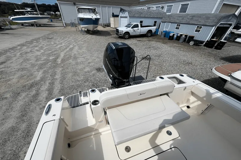 Slide: The Image of Scout 240 XSF 2026 - 29