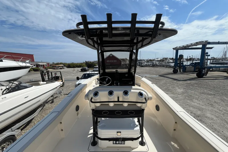 Slide: The Image of Scout 240 XSF 2026 - 4