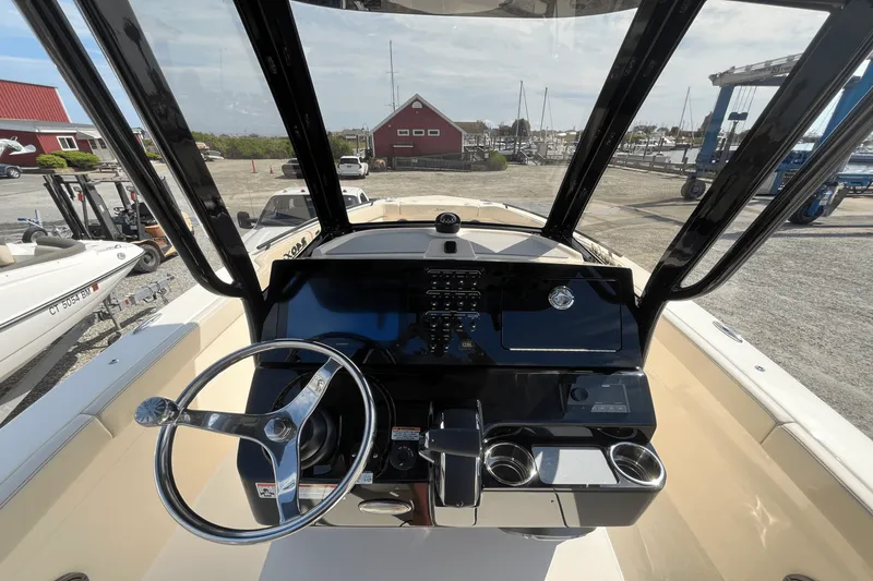 Slide: The Image of Scout 240 XSF 2026 - 8