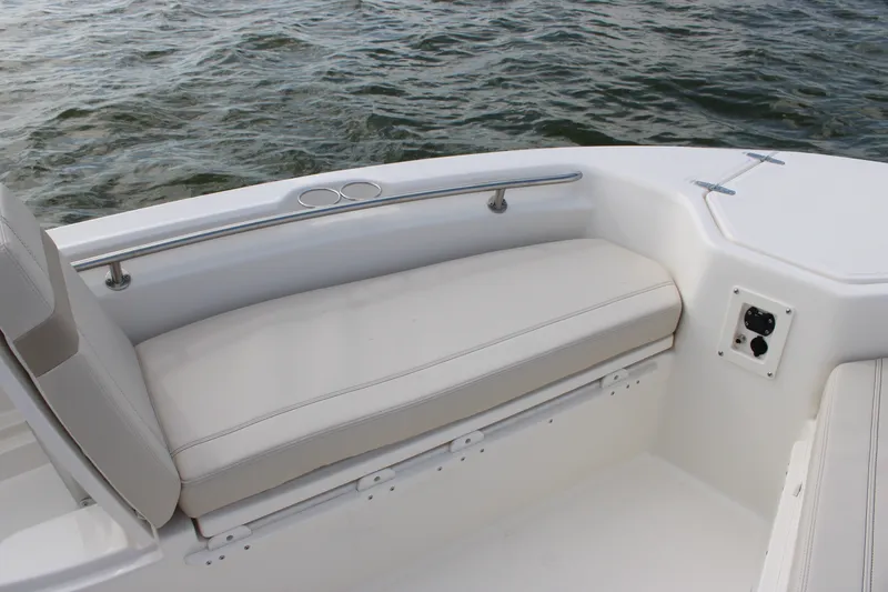 Slide: The Image of Boston Whaler 280 Dauntless 2027 - 20
