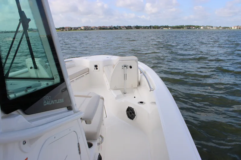 Slide: The Image of Boston Whaler 280 Dauntless 2027 - 25