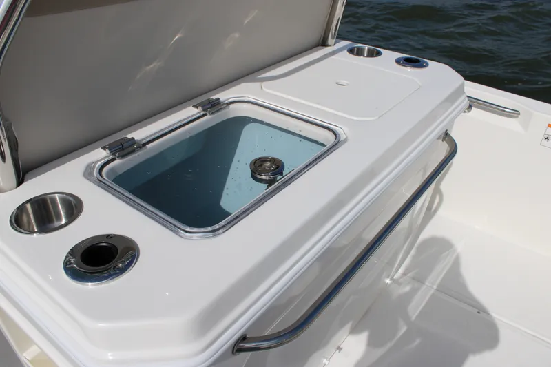 Slide: The Image of Boston Whaler 280 Dauntless 2027 - 34