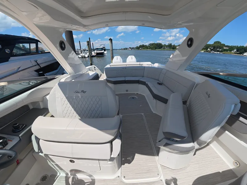 Slide: The Image of Sea Ray SLX 310 Outboard 2027 - 30