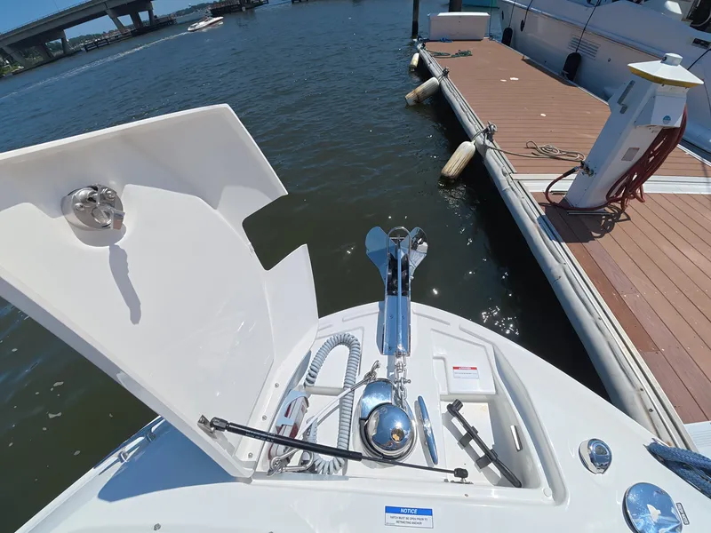Slide: The Image of Sea Ray SLX 310 Outboard 2027 - 34