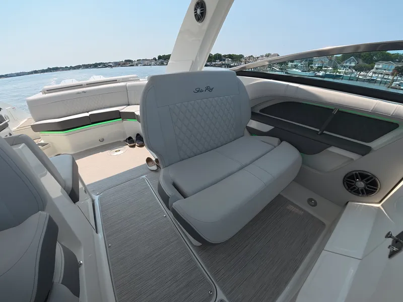 Slide: The Image of Sea Ray SLX 310 Outboard 2027 - 24