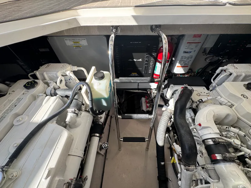 Slide: The Image of Sea Ray 470 SUNDANCER 2010 - 42