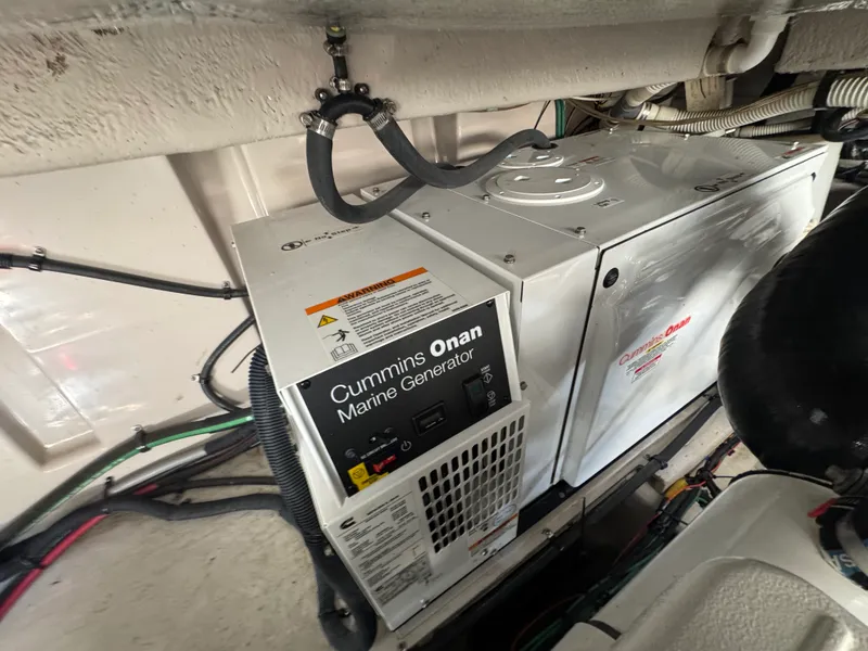 Slide: The Image of Sea Ray 470 SUNDANCER 2010 - 46