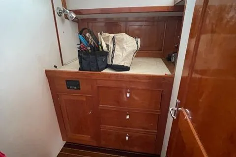 Slide: The Image of Midship work shop cabin single berth - 35