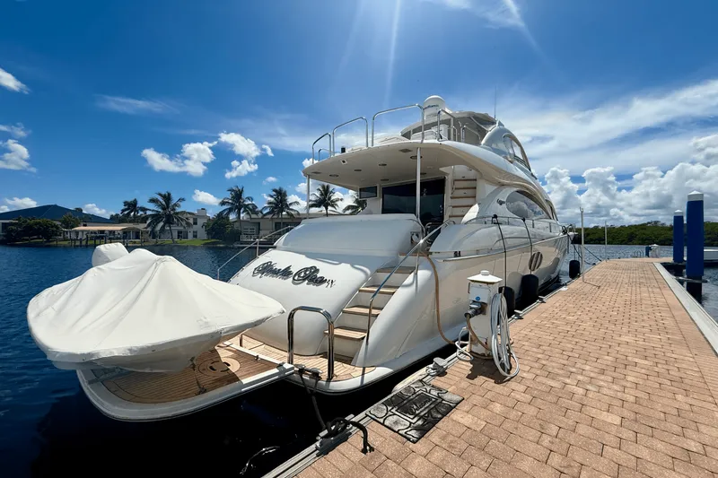 Slide: The Image of Lazzara Yachts 68 FLYBRIDGE 2005 - 2