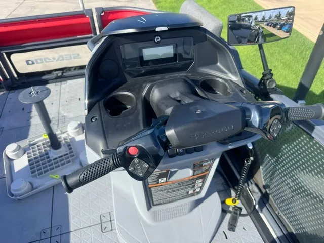 Slide: The Image of Sea Doo SWITCH COMPACT 2024 - 10