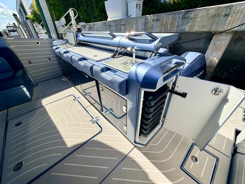 Slide: The Image of Galeon 375 GTO 2024 - 29