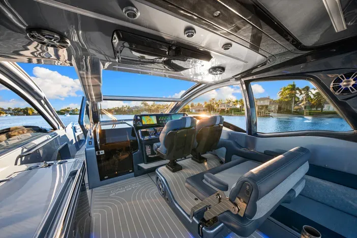 Slide: The Image of Galeon 375 GTO 2024 - 14