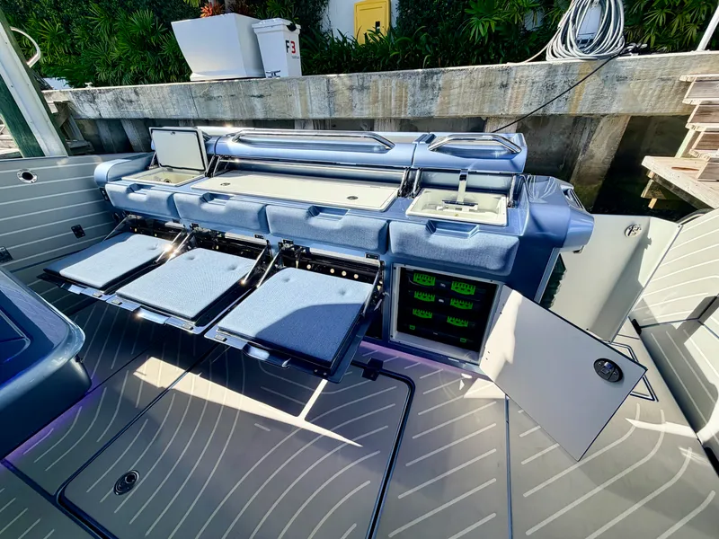 Slide: The Image of Galeon 375 GTO 2024 - 33