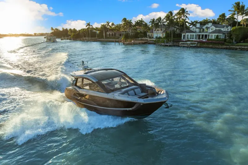 Slide: The Image of Galeon 375 GTO 2024 - 40