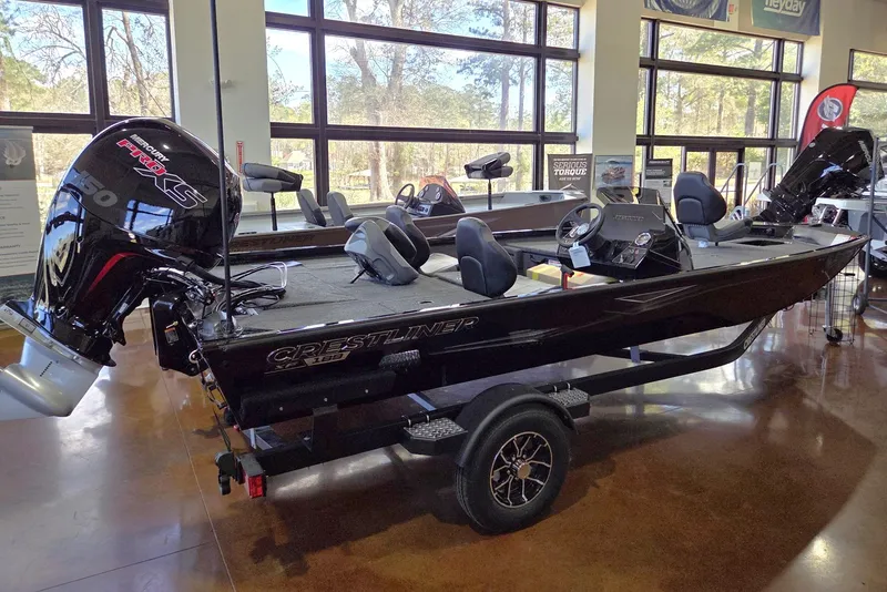 Slide: The Image of Crestliner XF189 BASS 2026 - 9
