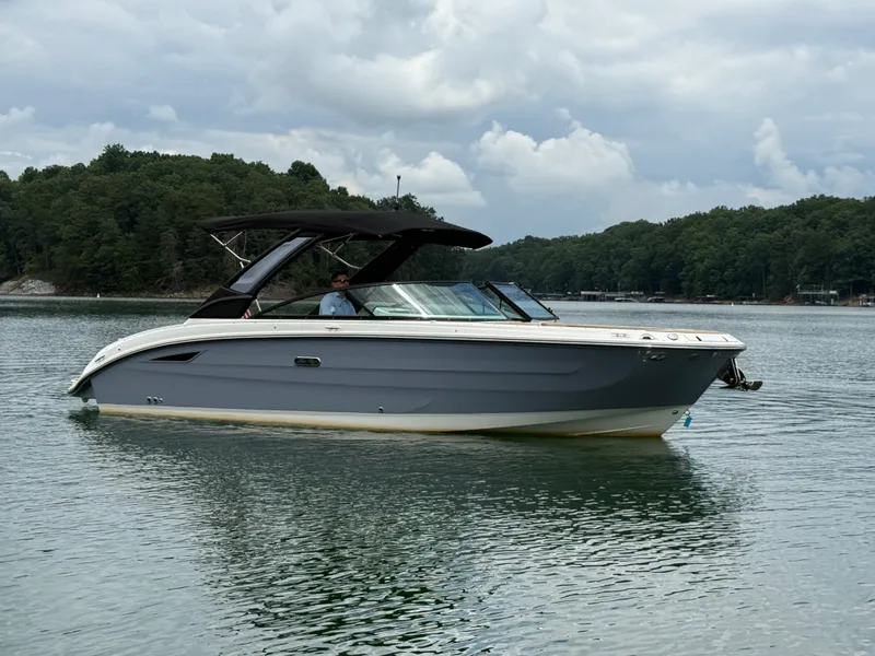 The Image of Sea Ray 270 SDX 2025 - 0
