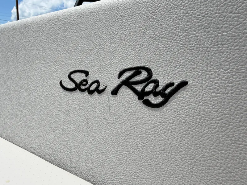 Slide: The Image of Sea Ray SPX 210 2027 - 16