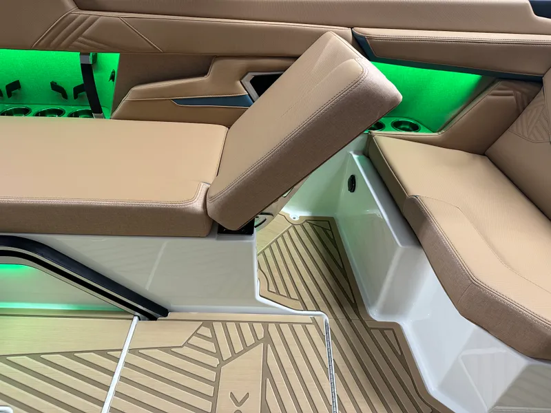 Slide: The Image of Mastercraft XSTAR23 2026 - 55