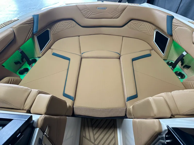 Slide: The Image of Mastercraft XSTAR23 2026 - 84