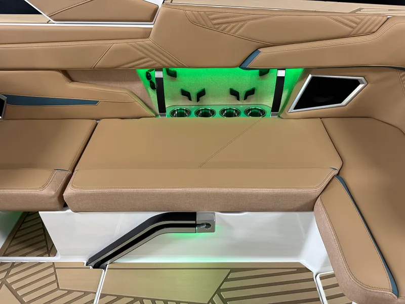 Slide: The Image of Mastercraft XSTAR23 2026 - 42