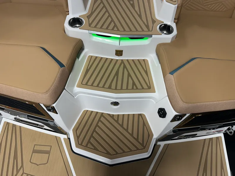 Slide: The Image of Mastercraft XSTAR23 2026 - 21