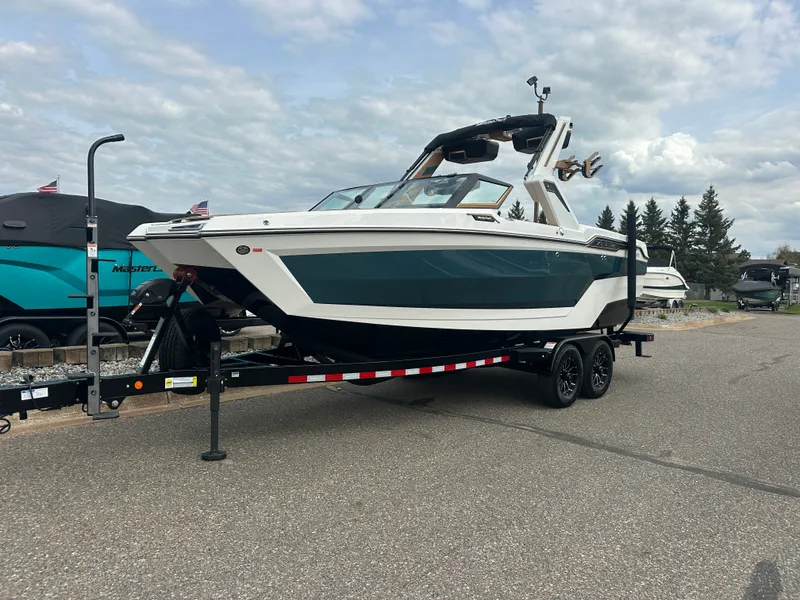 Slide: The Image of Mastercraft XSTAR23 2026 - 100