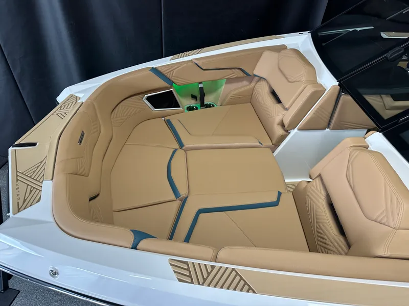 Slide: The Image of Mastercraft XSTAR23 2026 - 5