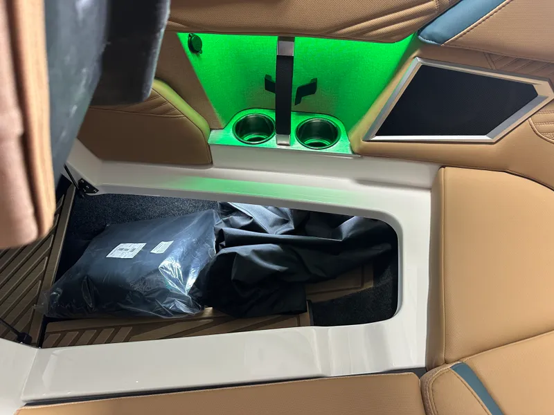 Slide: The Image of Mastercraft XSTAR23 2026 - 87