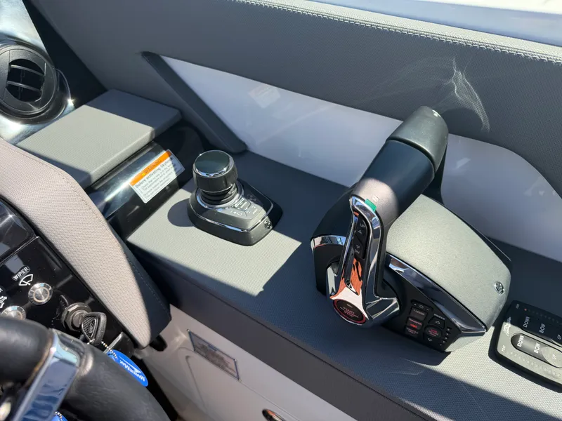 Slide: The Image of Cruisers 38 GLS 2024 - 25