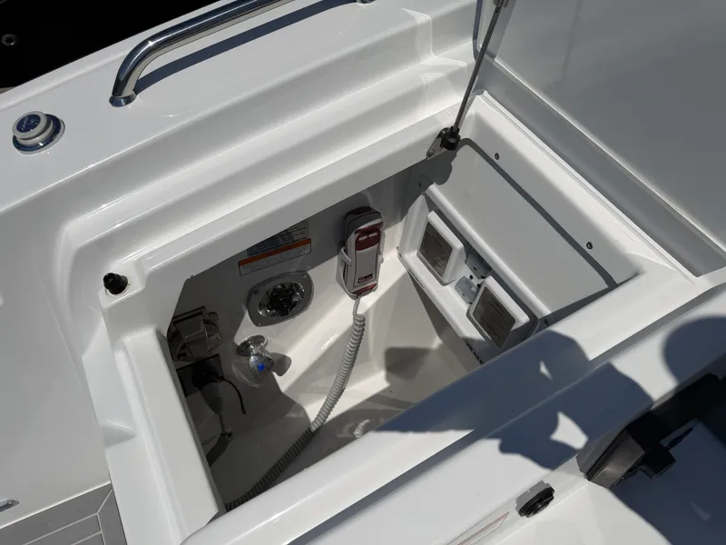 Slide: The Image of Cruisers 38 GLS 2024 - 11