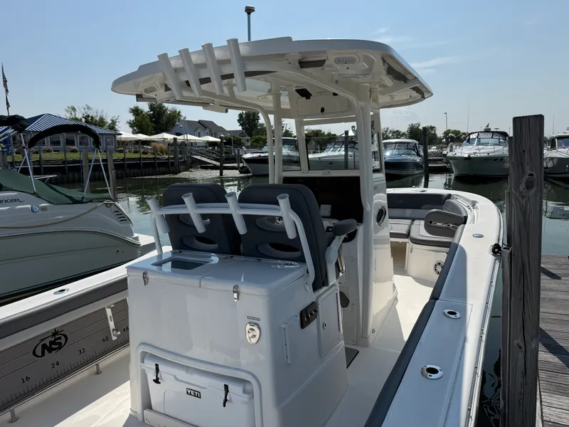 Slide: The Image of NauticStar 28 XS Offshore 2023 - 34