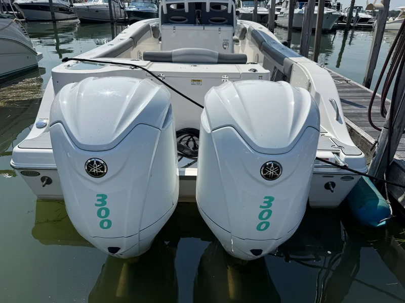 Slide: The Image of NauticStar 28 XS Offshore 2023 - 7