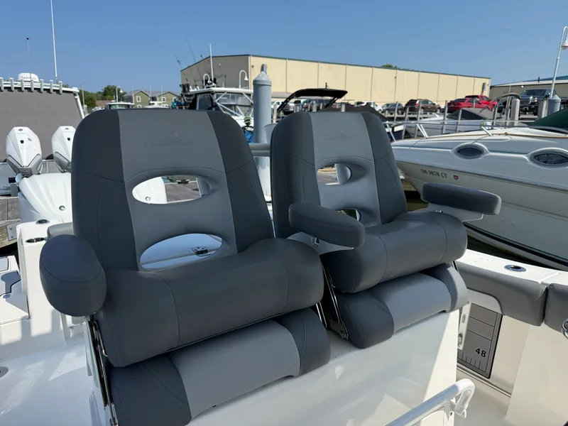 Slide: The Image of NauticStar 28 XS Offshore 2023 - 20