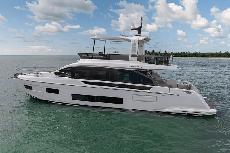 Slide: The Image of Azimut Fly 62 2026 - 104