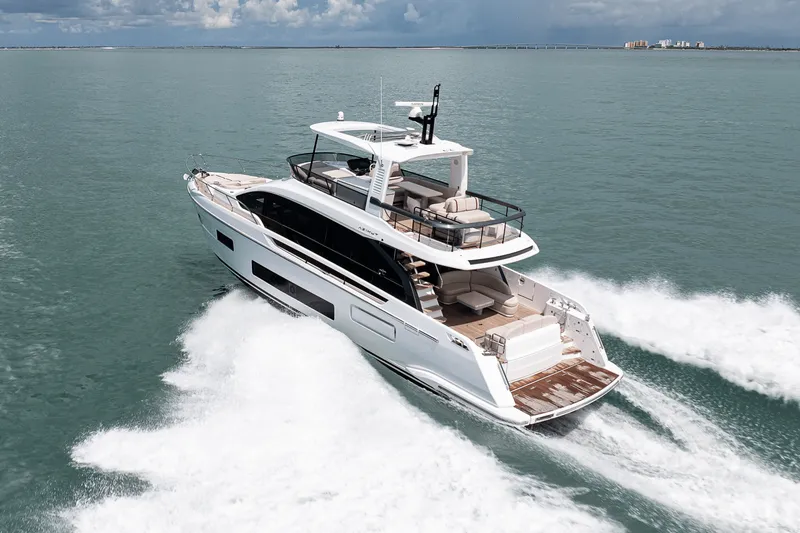 Slide: The Image of Azimut Fly 62 2026 - 111