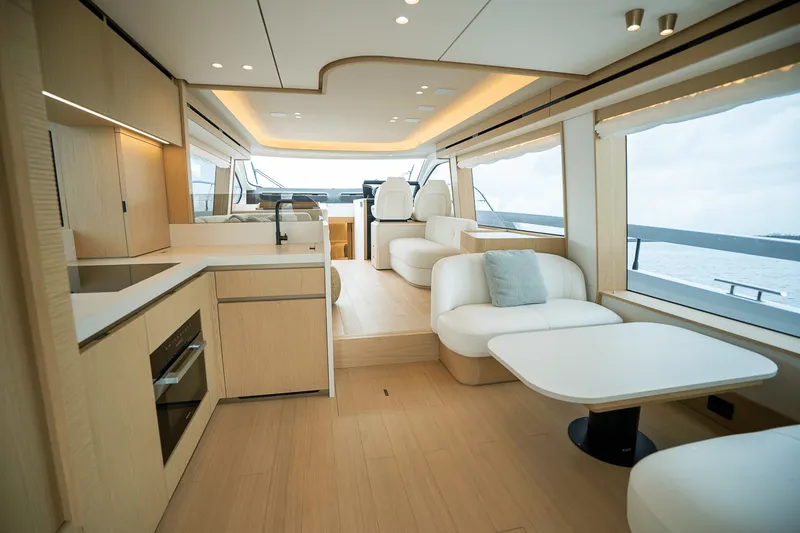 Slide: The Image of Azimut Fly 62 2026 - 13