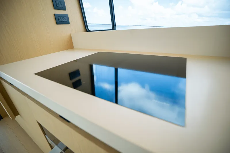 Slide: The Image of Azimut Fly 62 2026 - 21